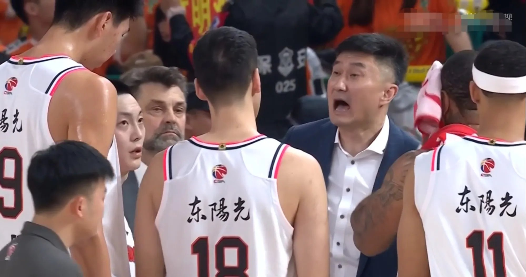 包含集结日拉齐奥更衣室发声:CBA季后赛节点到来,球迷炸锅,球队文化再被提及的词条 包含集结日拉齐奥更衣室发声:CBA季后赛节点到来,球迷炸锅,球队文化再被提及的词条