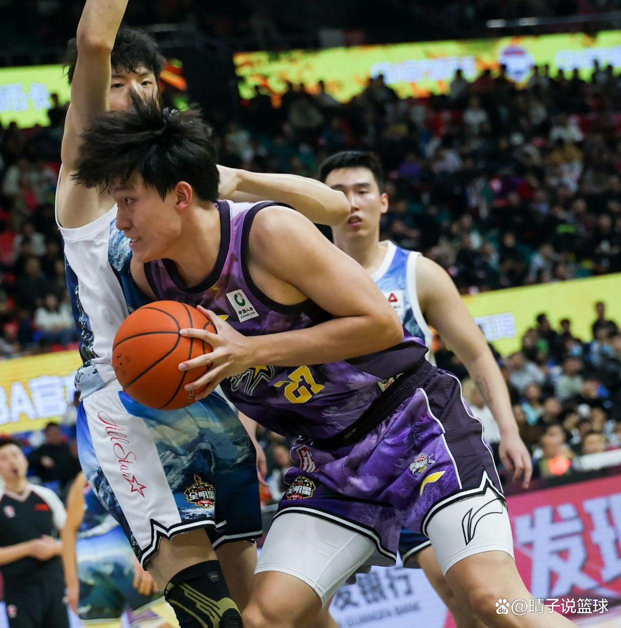 包含新疆广汇发布备战花絮,冲刺阶段队长鼓劲,德国杯任务艰巨,球队文化再被提及的词条 包含新疆广汇发布备战花絮,冲刺阶段队长鼓劲,德国杯任务艰巨,球队文化再被提及的词条