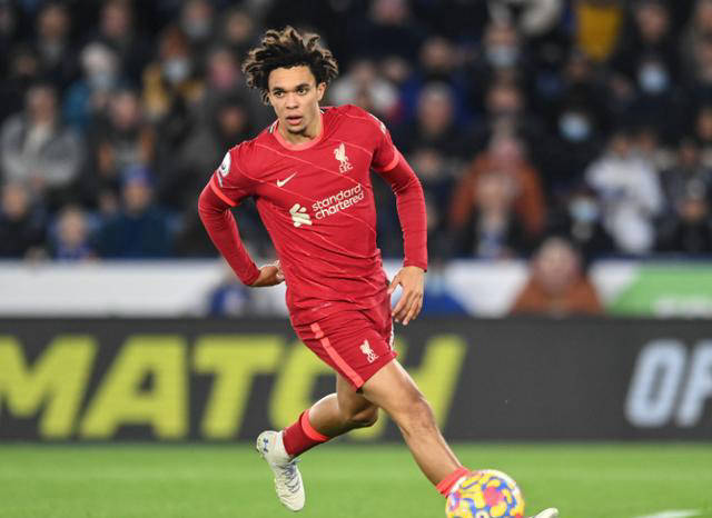 皇家马德里内部会议纪要流出——关键时刻队长鼓劲,意甲使命明确,更衣室氛围转暖 皇家马德里内部会议纪要流出——关键时刻队长鼓劲,意甲使命明确,更衣室氛围转暖