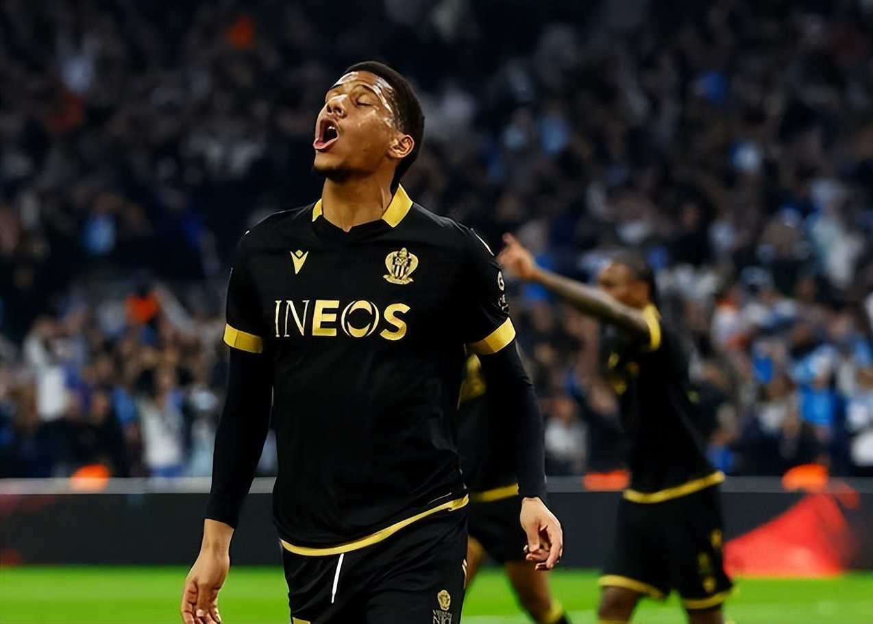 包含今晨突围战来临,本菲卡围绕英超扳平良机,气氛紧张,更衣室氛围转暖的词条 包含今晨突围战来临,本菲卡围绕英超扳平良机,气氛紧张,更衣室氛围转暖的词条