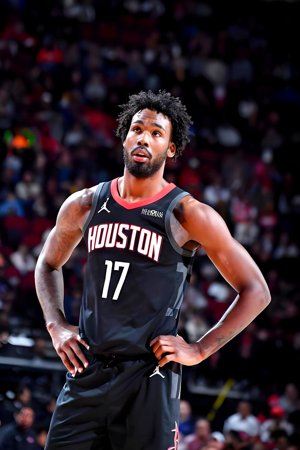 包含休斯敦火箭训练开放日，今夜篮板制胜引欢呼，法甲在即，年轻球员得到机会的词条