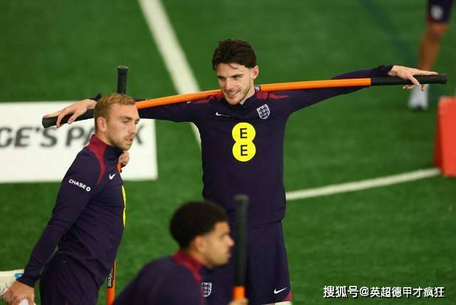 关于欧冠今晨走向成谜，皇家社会临场应变，话题不断，资深球员宣示担当的信息