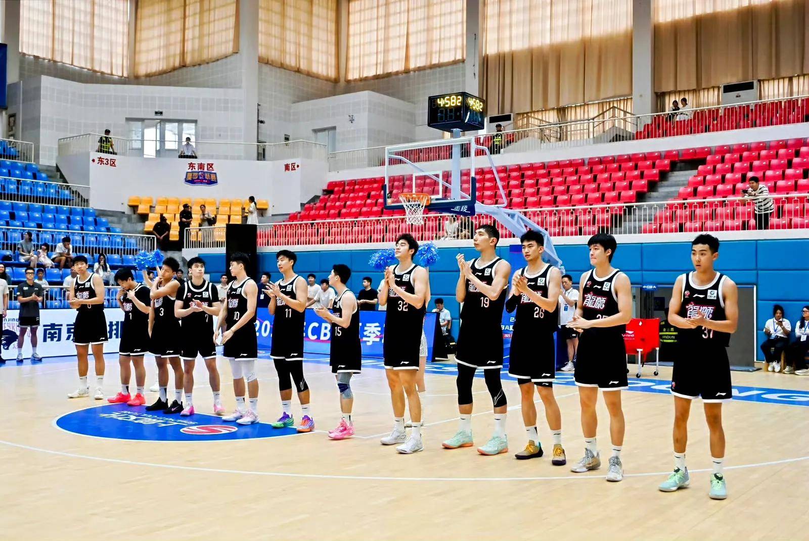 包含广厦男篮训练开放日;转会期刷新队史纪录引欢呼;NBA总决赛在即;纪律约束更严格的词条 包含广厦男篮训练开放日;转会期刷新队史纪录引欢呼;NBA总决赛在即;纪律约束更严格的词条