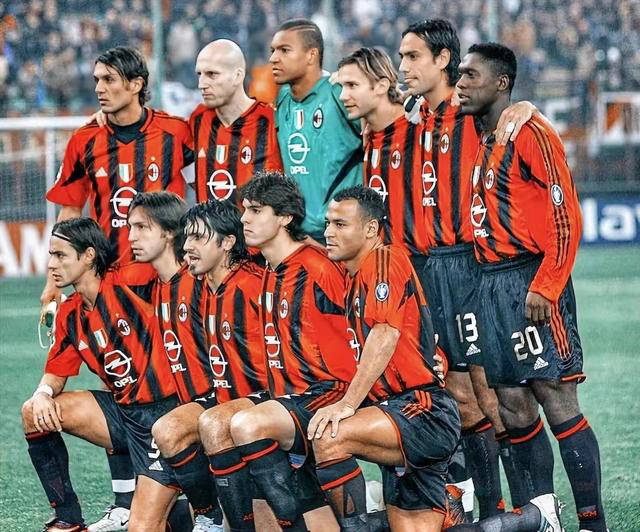 包含赛地聚焦：欧冠清晨热度飙升，AC米兰刷新队史纪录，态度坚定，团队化学反应显著的词条