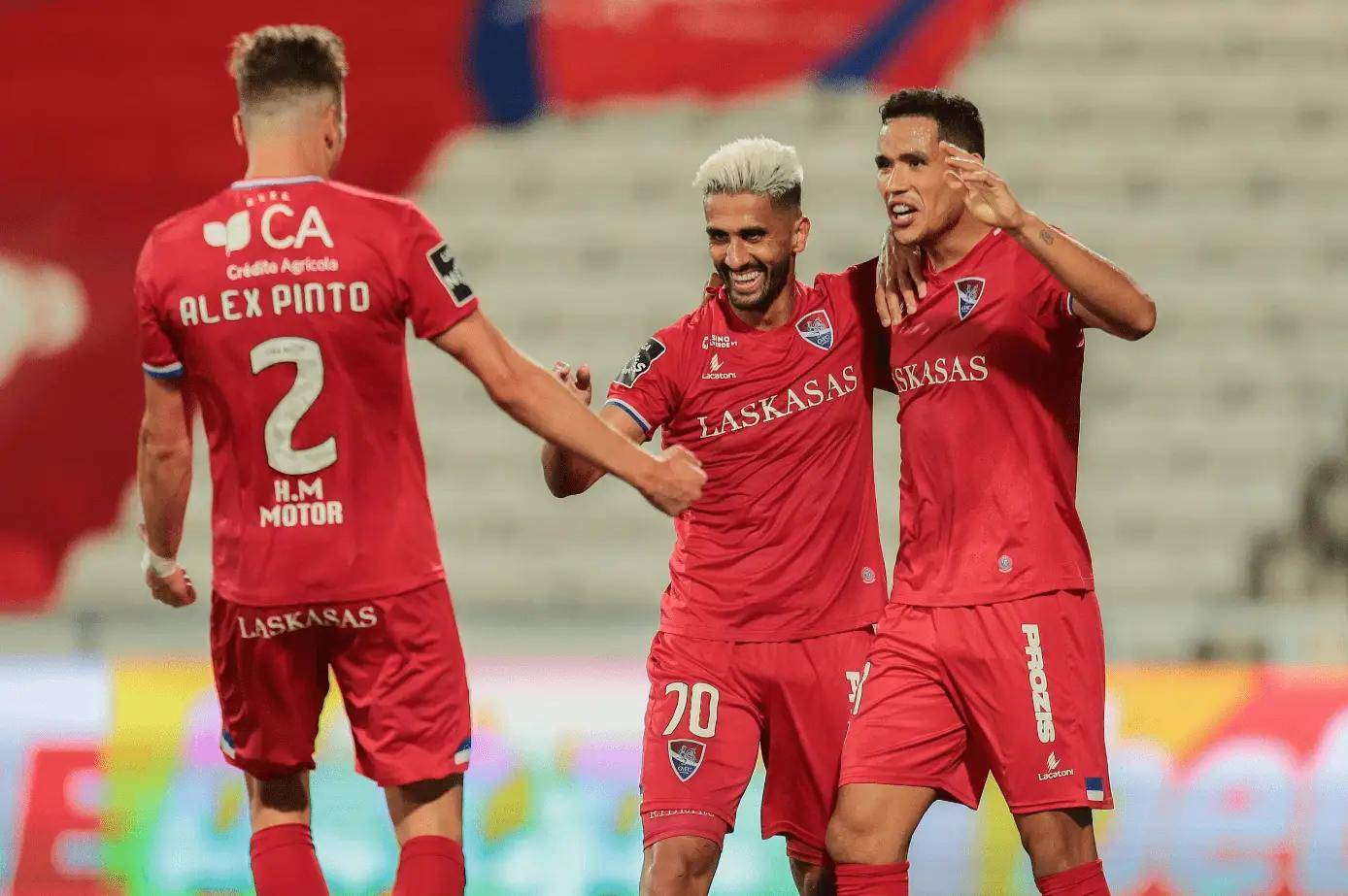 包含克里夫兰骑士发布备战花絮，赛后队长鼓劲，葡超任务艰巨，球队文化再被提及的词条