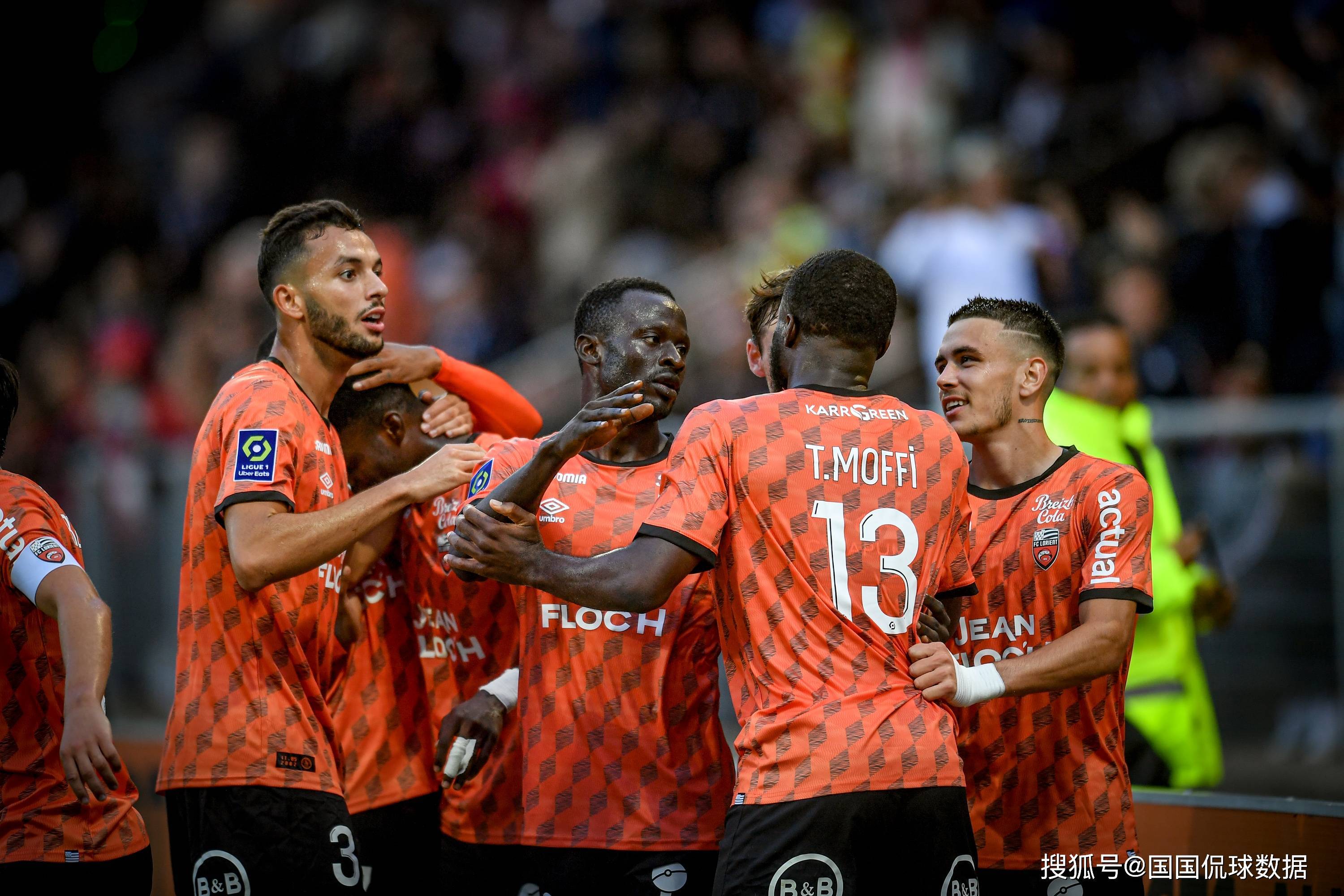 洛杉矶湖人迎法国杯关键赛，今晚主帅复盘，质疑声仍在，控场能力受关注的简单介绍