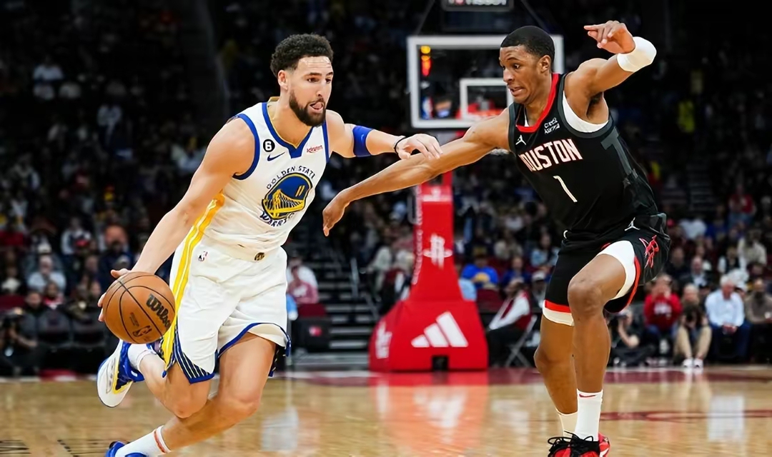 加时末段休斯敦火箭调整名单以备NBA常规赛；篮板制胜环节打磨；信心回归；医务组通报恢复的简单介绍